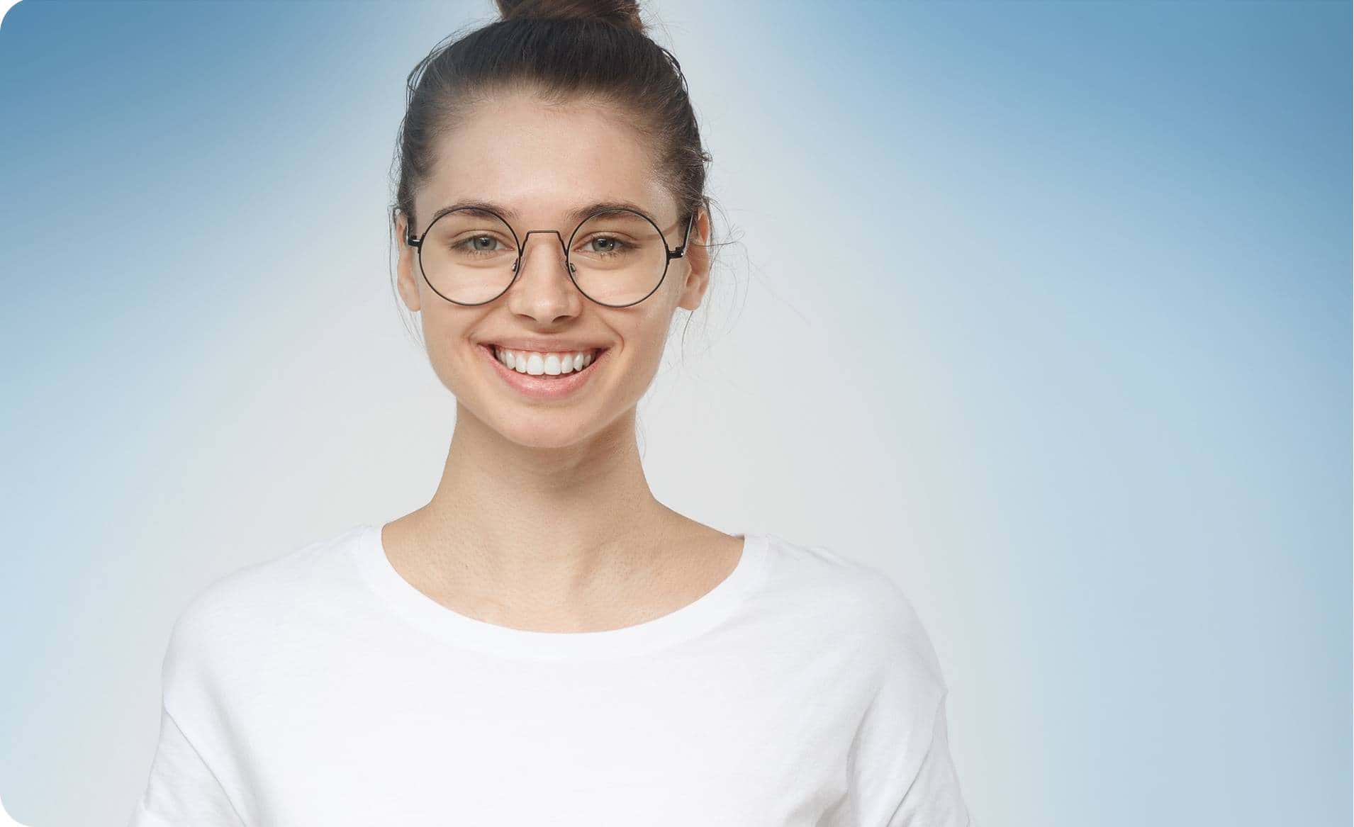 https://www.istockphoto.com/au/photo/young-european-woman-standing-with-hands-in-pockets-wearing-blank-white-tshirt-with-gm1001506012-270713129